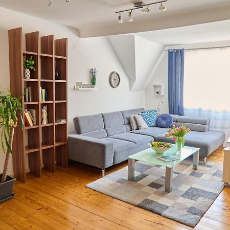 Zentrales Apartment Pfaenderblick Брегенц Екстериор снимка