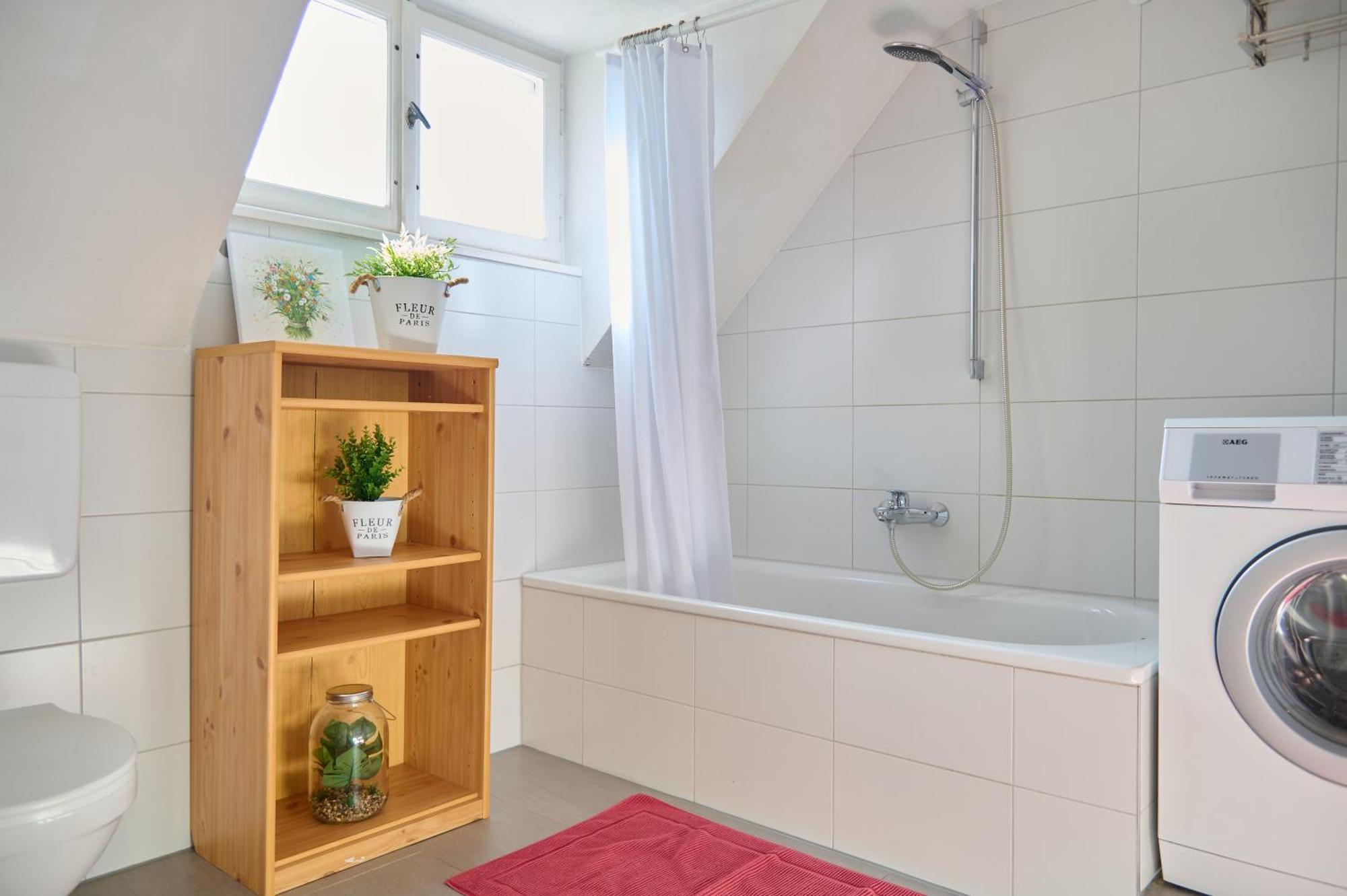 Zentrales Apartment Pfaenderblick Брегенц Екстериор снимка